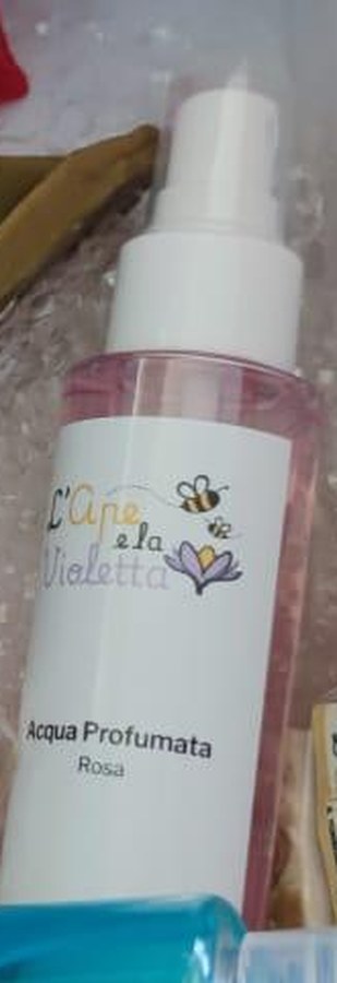 Acqua profumata alla rosa L'Ape e la Violetta
