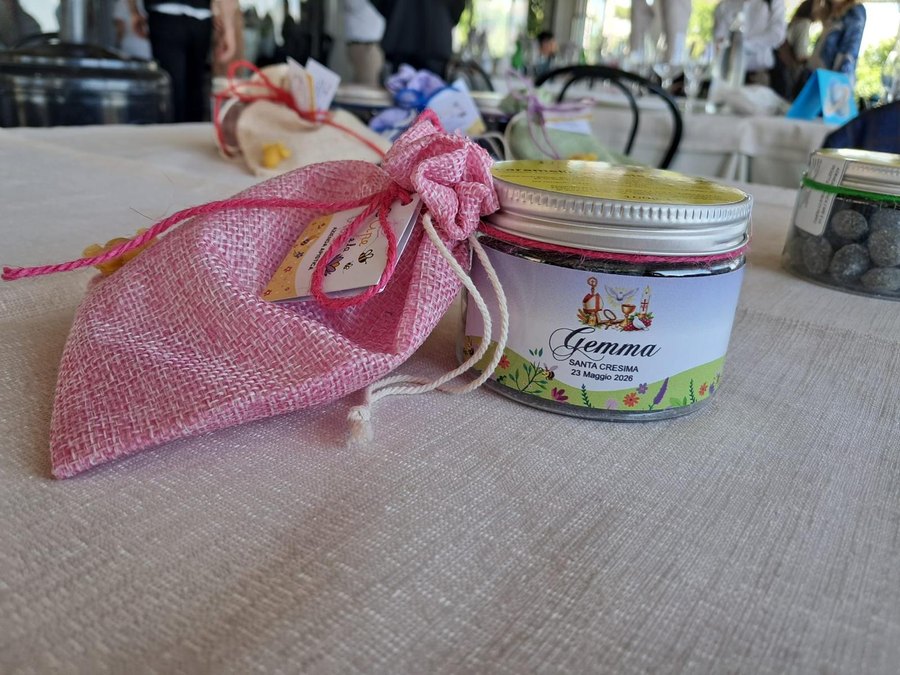 Barattolo di caramelle al miele personalizzato per una cresima